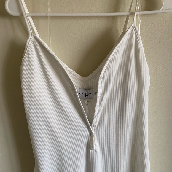 SNDYS Georgie Midi Dress in White. Size Large. - Picture 4 of 5